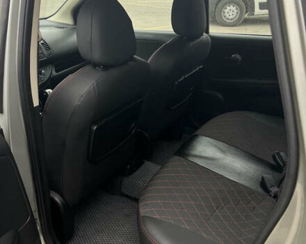 Серый Ниссан Ноут, объемом двигателя 1.6 л и пробегом 126 тыс. км за 6200 $, фото 12 на Automoto.ua