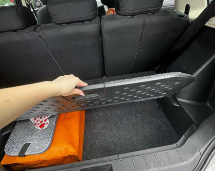 Серый Ниссан Ноут, объемом двигателя 1.6 л и пробегом 255 тыс. км за 6200 $, фото 9 на Automoto.ua