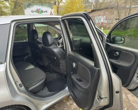 Серый Ниссан Ноут, объемом двигателя 1.6 л и пробегом 205 тыс. км за 6500 $, фото 7 на Automoto.ua