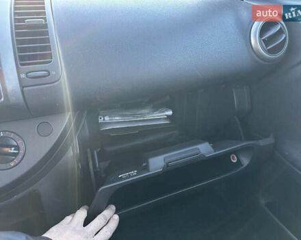 Серый Ниссан Ноут, объемом двигателя 1.6 л и пробегом 165 тыс. км за 6300 $, фото 17 на Automoto.ua