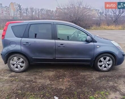 Серый Ниссан Ноут, объемом двигателя 1.6 л и пробегом 218 тыс. км за 6300 $, фото 3 на Automoto.ua
