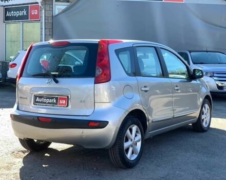 Сірий Ніссан Ноут, об'ємом двигуна 1.6 л та пробігом 259 тис. км за 5890 $, фото 4 на Automoto.ua