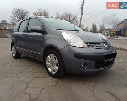 Серый Ниссан Ноут, объемом двигателя 1.6 л и пробегом 221 тыс. км за 6200 $, фото 2 на Automoto.ua