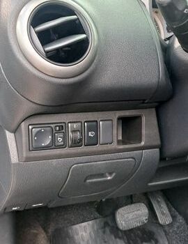 Серый Ниссан Ноут, объемом двигателя 1.6 л и пробегом 123 тыс. км за 6600 $, фото 9 на Automoto.ua