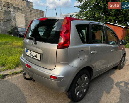 Серый Ниссан Ноут, объемом двигателя 1.6 л и пробегом 255 тыс. км за 6200 $, фото 5 на Automoto.ua