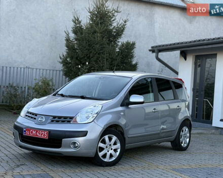 Сірий Ніссан Ноут, об'ємом двигуна 1.6 л та пробігом 189 тис. км за 5950 $, фото 1 на Automoto.ua