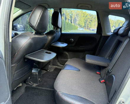 Серый Ниссан Ноут, объемом двигателя 1.6 л и пробегом 207 тыс. км за 7500 $, фото 12 на Automoto.ua