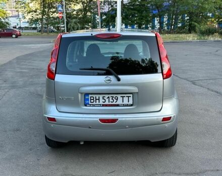 Сірий Ніссан Ноут, об'ємом двигуна 1.6 л та пробігом 248 тис. км за 6100 $, фото 3 на Automoto.ua