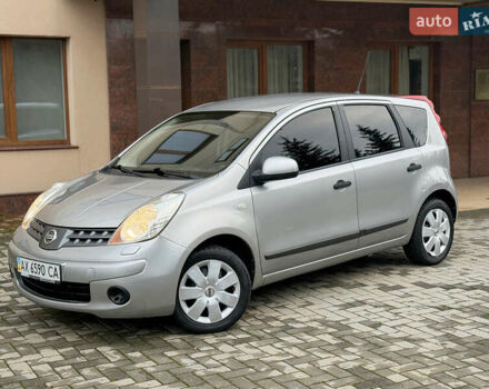 Серый Ниссан Ноут, объемом двигателя 1.4 л и пробегом 142 тыс. км за 5200 $, фото 13 на Automoto.ua
