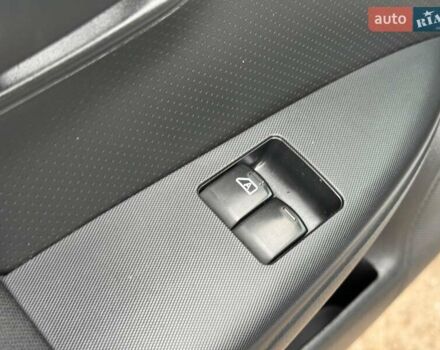 Сірий Ніссан Ноут, об'ємом двигуна 1.4 л та пробігом 137 тис. км за 4990 $, фото 11 на Automoto.ua