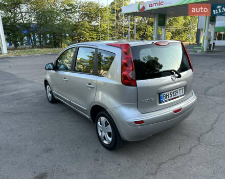 Серый Ниссан Ноут, объемом двигателя 1.6 л и пробегом 250 тыс. км за 5800 $, фото 7 на Automoto.ua