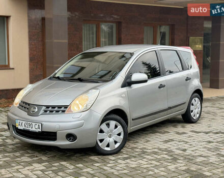 Серый Ниссан Ноут, объемом двигателя 1.4 л и пробегом 142 тыс. км за 5200 $, фото 10 на Automoto.ua