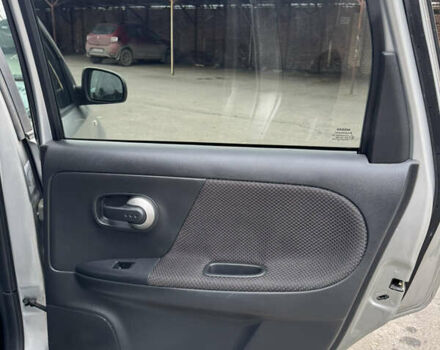 Сірий Ніссан Ноут, об'ємом двигуна 1.6 л та пробігом 199 тис. км за 6999 $, фото 30 на Automoto.ua