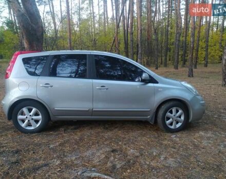 Серый Ниссан Ноут, объемом двигателя 1.6 л и пробегом 192 тыс. км за 5300 $, фото 4 на Automoto.ua