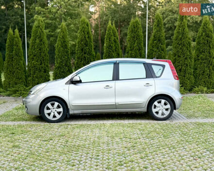 Серый Ниссан Ноут, объемом двигателя 1.6 л и пробегом 207 тыс. км за 7500 $, фото 3 на Automoto.ua