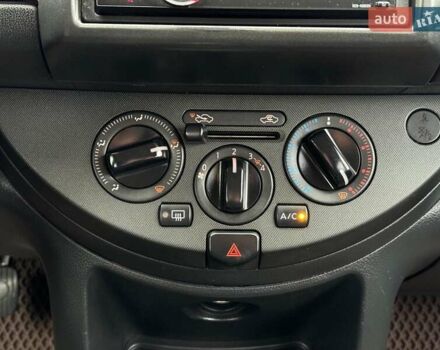 Сірий Ніссан Ноут, об'ємом двигуна 1.4 л та пробігом 137 тис. км за 4990 $, фото 25 на Automoto.ua