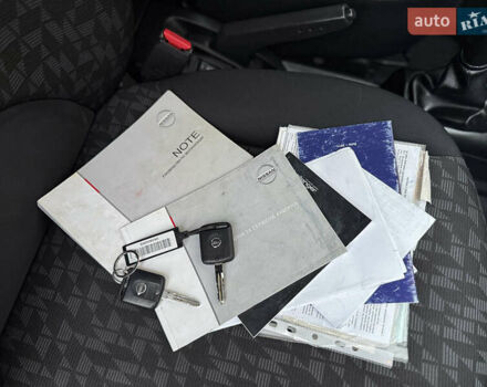 Серый Ниссан Ноут, объемом двигателя 1.4 л и пробегом 142 тыс. км за 5200 $, фото 67 на Automoto.ua