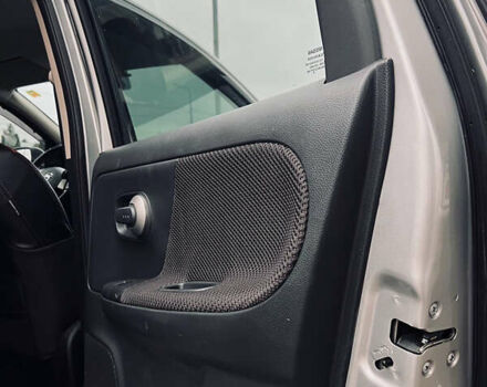 Серый Ниссан Ноут, объемом двигателя 1.6 л и пробегом 122 тыс. км за 6990 $, фото 18 на Automoto.ua