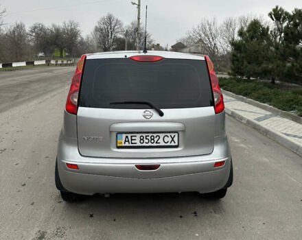 Серый Ниссан Ноут, объемом двигателя 1.6 л и пробегом 83 тыс. км за 5300 $, фото 18 на Automoto.ua