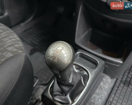 Серый Ниссан Ноут, объемом двигателя 1.4 л и пробегом 142 тыс. км за 5200 $, фото 55 на Automoto.ua