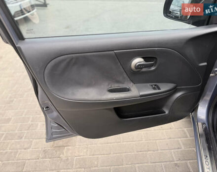 Серый Ниссан Ноут, объемом двигателя 1.4 л и пробегом 190 тыс. км за 4999 $, фото 10 на Automoto.ua