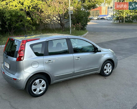 Серый Ниссан Ноут, объемом двигателя 1.6 л и пробегом 250 тыс. км за 5800 $, фото 10 на Automoto.ua