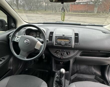 Серый Ниссан Ноут, объемом двигателя 1.6 л и пробегом 83 тыс. км за 5500 $, фото 12 на Automoto.ua