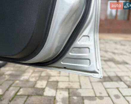 Серый Ниссан Ноут, объемом двигателя 1.4 л и пробегом 142 тыс. км за 5200 $, фото 68 на Automoto.ua