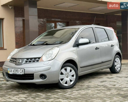 Серый Ниссан Ноут, объемом двигателя 1.4 л и пробегом 142 тыс. км за 4800 $, фото 5 на Automoto.ua
