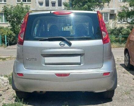 Серый Ниссан Ноут, объемом двигателя 1.6 л и пробегом 63 тыс. км за 5300 $, фото 1 на Automoto.ua
