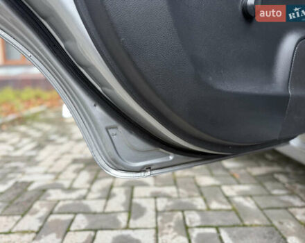 Серый Ниссан Ноут, объемом двигателя 1.4 л и пробегом 142 тыс. км за 5200 $, фото 58 на Automoto.ua