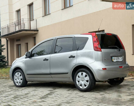 Серый Ниссан Ноут, объемом двигателя 1.4 л и пробегом 142 тыс. км за 5200 $, фото 31 на Automoto.ua