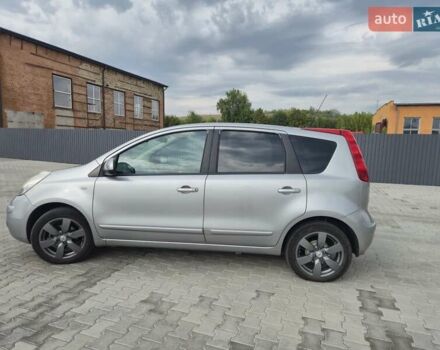 Сірий Ніссан Ноут, об'ємом двигуна 1.6 л та пробігом 230 тис. км за 5800 $, фото 15 на Automoto.ua