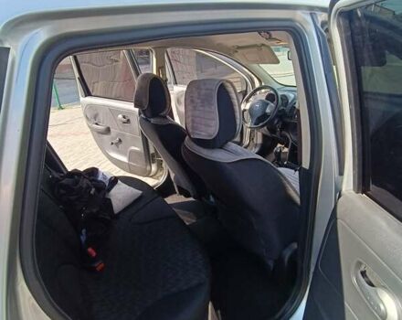 Сірий Ніссан Ноут, об'ємом двигуна 1.4 л та пробігом 150 тис. км за 5100 $, фото 10 на Automoto.ua