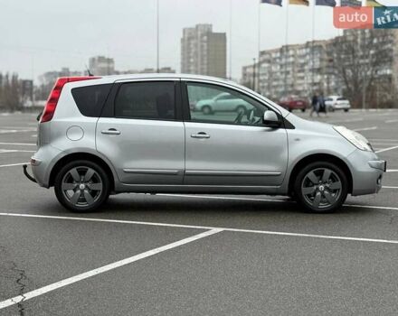 Сірий Ніссан Ноут, об'ємом двигуна 1.6 л та пробігом 238 тис. км за 5499 $, фото 2 на Automoto.ua