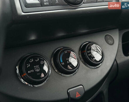 Сірий Ніссан Ноут, об'ємом двигуна 1.6 л та пробігом 127 тис. км за 5890 $, фото 21 на Automoto.ua