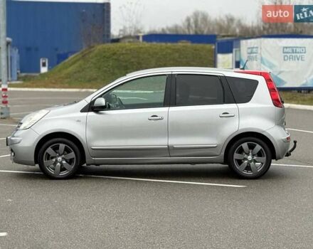 Сірий Ніссан Ноут, об'ємом двигуна 1.6 л та пробігом 238 тис. км за 5499 $, фото 4 на Automoto.ua