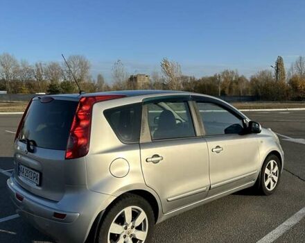 Серый Ниссан Ноут, объемом двигателя 1.6 л и пробегом 120 тыс. км за 6999 $, фото 2 на Automoto.ua