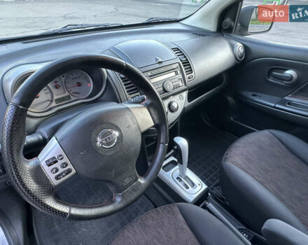 Серый Ниссан Ноут, объемом двигателя 1.6 л и пробегом 250 тыс. км за 5800 $, фото 12 на Automoto.ua