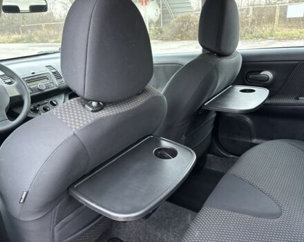 Сірий Ніссан Ноут, об'ємом двигуна 0 л та пробігом 214 тис. км за 5699 $, фото 23 на Automoto.ua