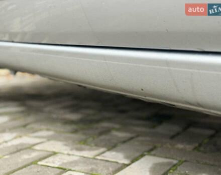 Серый Ниссан Ноут, объемом двигателя 1.4 л и пробегом 142 тыс. км за 5200 $, фото 24 на Automoto.ua