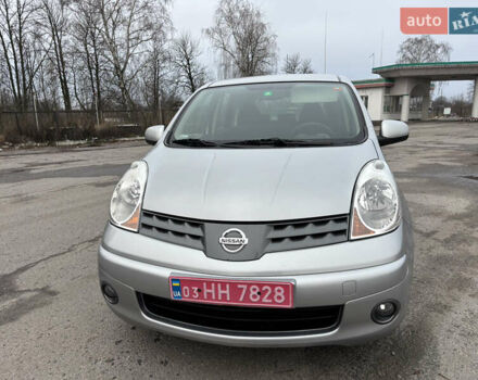 Серый Ниссан Ноут, объемом двигателя 0 л и пробегом 215 тыс. км за 5599 $, фото 1 на Automoto.ua