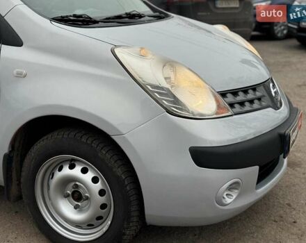 Сірий Ніссан Ноут, об'ємом двигуна 1.4 л та пробігом 137 тис. км за 4990 $, фото 3 на Automoto.ua