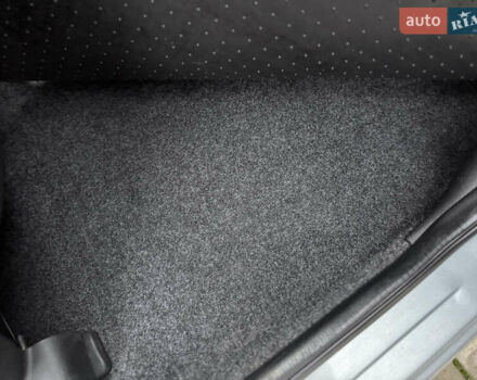 Серый Ниссан Ноут, объемом двигателя 1.4 л и пробегом 142 тыс. км за 4800 $, фото 59 на Automoto.ua