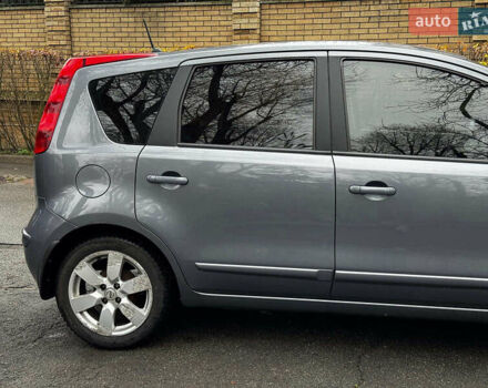Сірий Ніссан Ноут, об'ємом двигуна 1.6 л та пробігом 127 тис. км за 5890 $, фото 5 на Automoto.ua