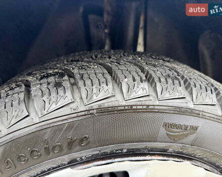 Серый Ниссан Ноут, объемом двигателя 1.4 л и пробегом 142 тыс. км за 4800 $, фото 7 на Automoto.ua