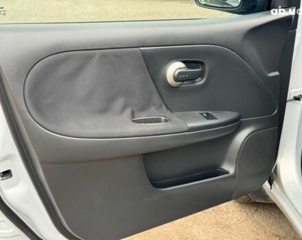 Сірий Ніссан Ноут, об'ємом двигуна 1.4 л та пробігом 137 тис. км за 4990 $, фото 10 на Automoto.ua