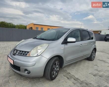 Сірий Ніссан Ноут, об'ємом двигуна 1.6 л та пробігом 230 тис. км за 5800 $, фото 4 на Automoto.ua