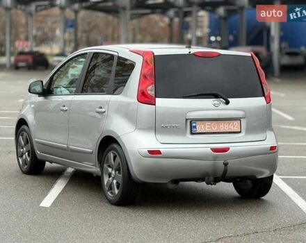 Сірий Ніссан Ноут, об'ємом двигуна 1.6 л та пробігом 238 тис. км за 5499 $, фото 6 на Automoto.ua