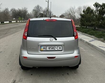 Серый Ниссан Ноут, объемом двигателя 1.6 л и пробегом 83 тыс. км за 5500 $, фото 4 на Automoto.ua